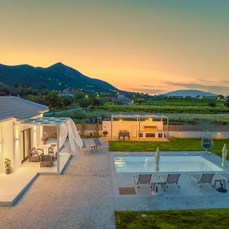 Villa La Luna Pigadhakia